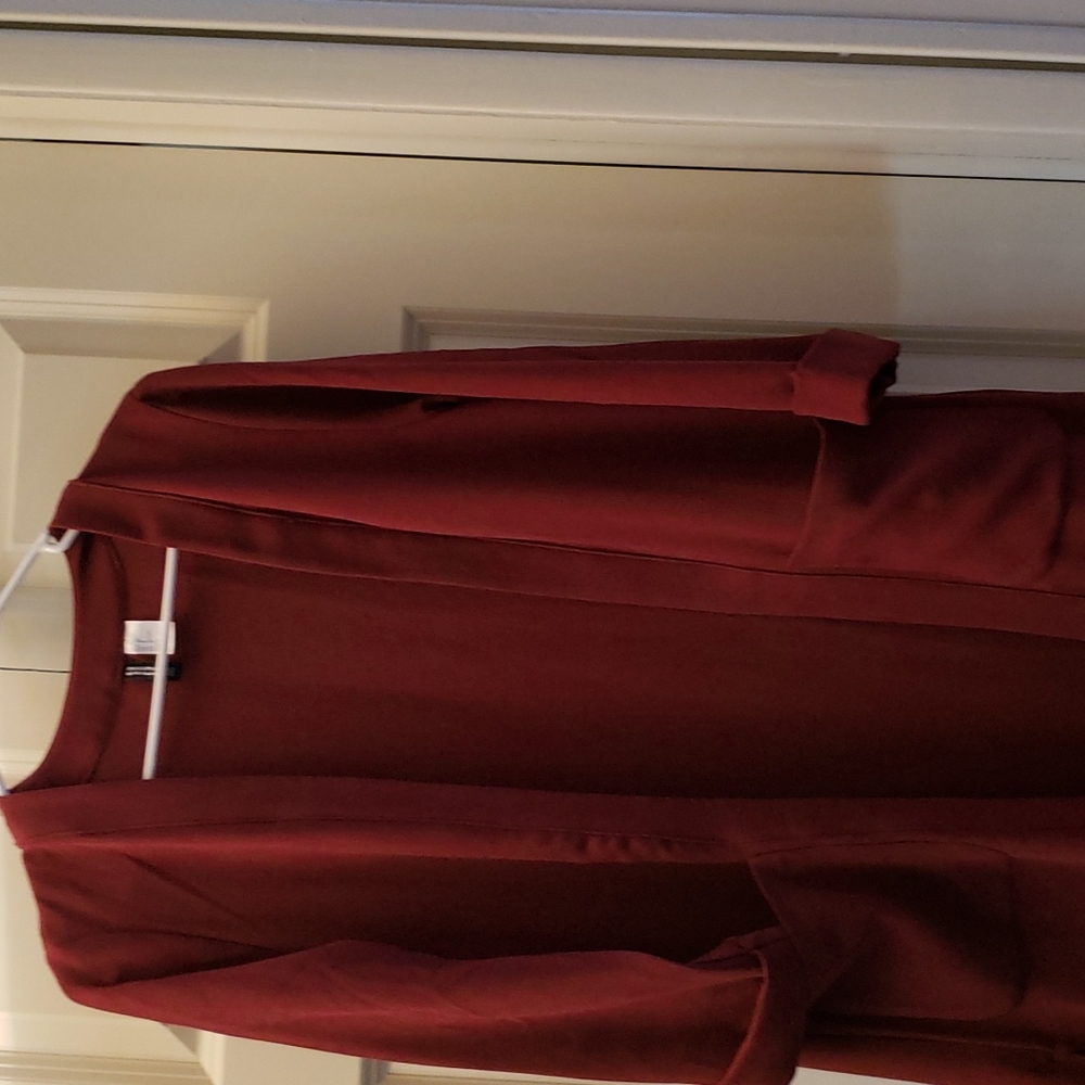 Divided, Size 8, Burgundy